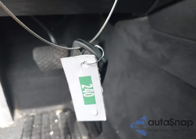 WBAXA5C52ED690864: 43275117