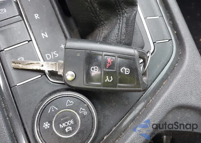 3VV0B7AX3JM123581: 43275146