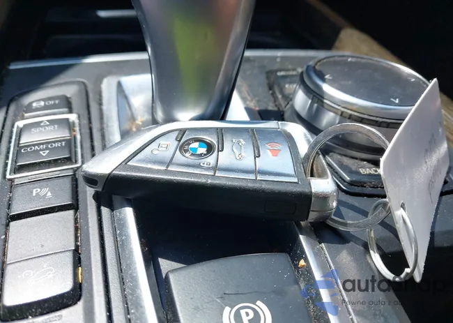 5UXKR0C59H0V65511: 43275311