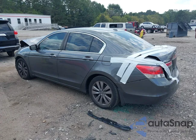 1HGCP2F87CA134876: 43275365