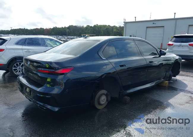 WBY83EH03RCP11679: 43275388