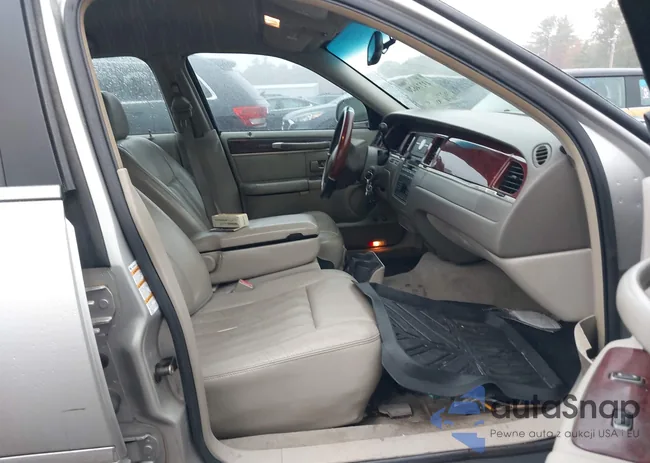 1LNHM81W34Y603990: 43274620