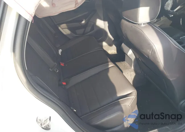 3VWEM7BU1PM009801: 43274729