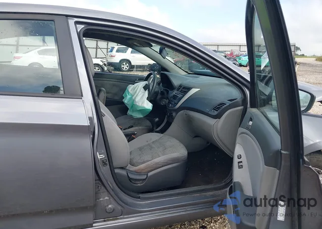 KMHCT4AE5HU321831: 43276061