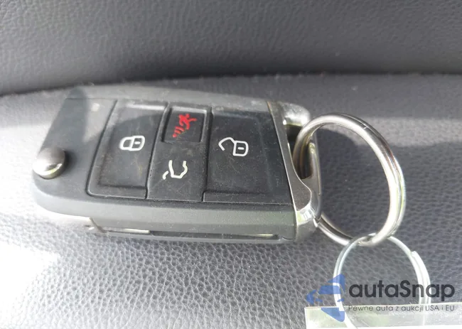 3VW2A7AU1FM082470: 43276367