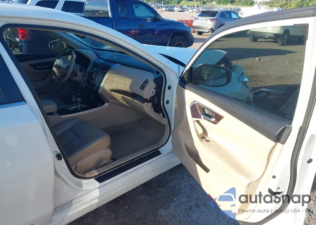 1N4BL3AP3DN424753: 43275533