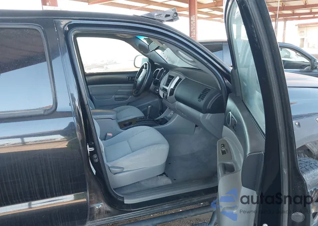 5TFLU4EN5BX008215: 43275568