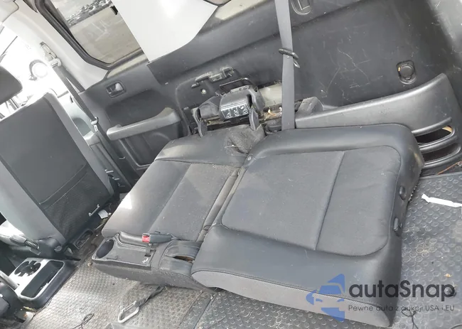 5J6YH17523L004955: 43275652