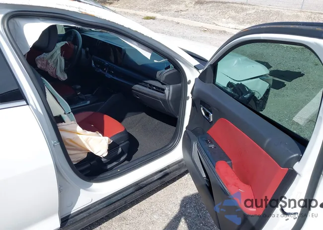 3KPFW4DC6SE108654: 43275665