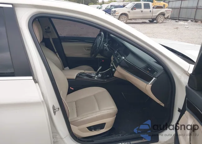 WBAXG5C5XCDX04828: 43275772