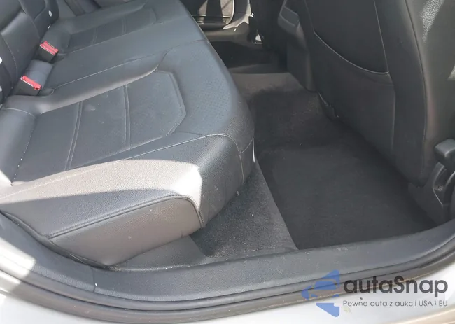 1VWBN7A30CC023886: 43276879