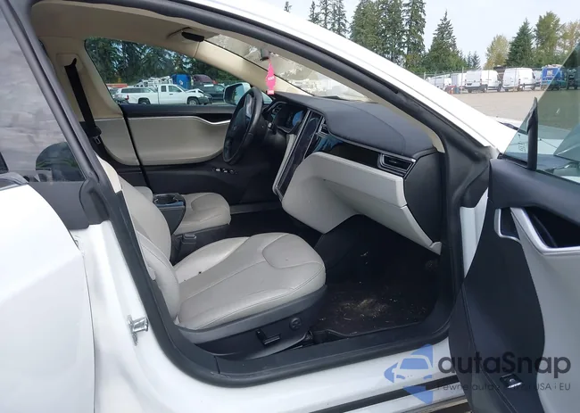 5YJSA1H1XEFP53679: 43276880