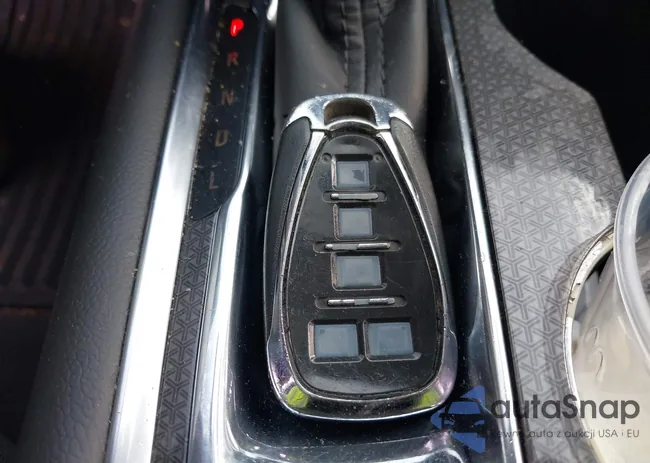 1G1ZD5ST5JF228101: 43277103