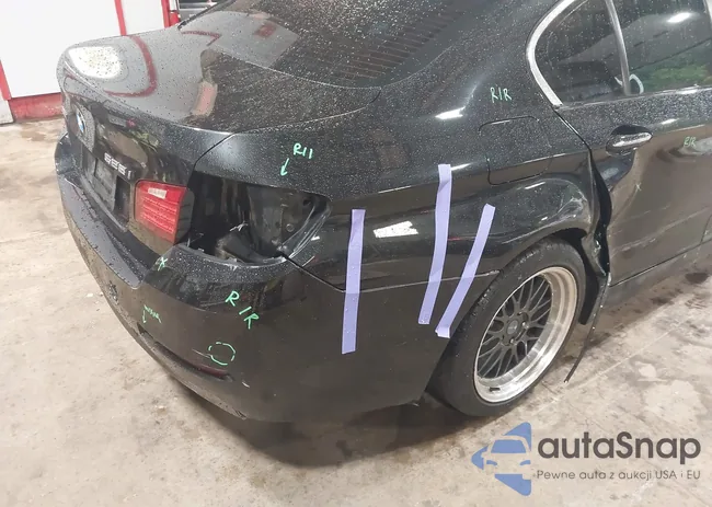 WBA5A7C5XGG147850: 43277150