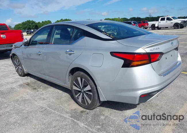 1N4BL4EW0NN420975: 43277277