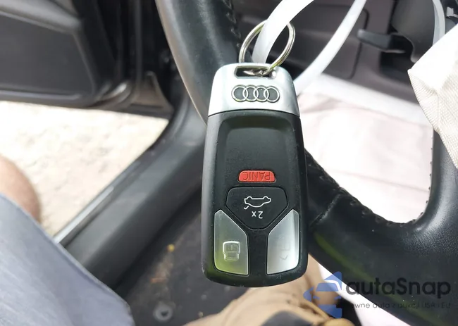 WAUGMAF4XKN004708: 43276610