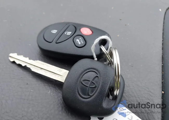 4T1FA38PX8U155617: 43277848