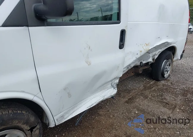 1GCFG15X081147748: 43277852