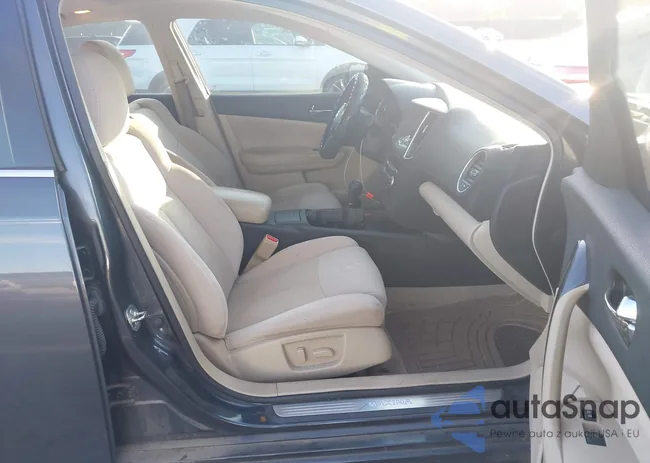 1N4AA5AP0DC823922: 43277901