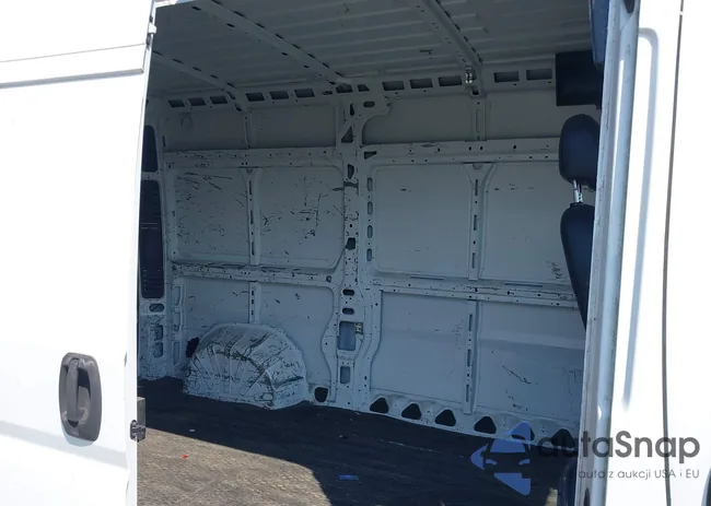 3C6TRVBG2EE105252: 43277454