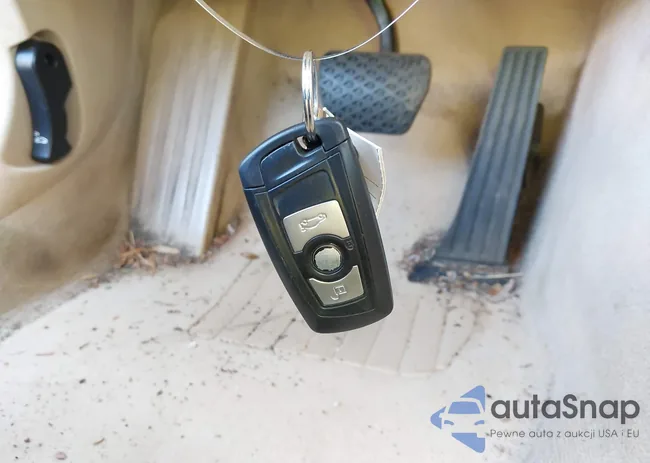 WBA3B3C58DJ975925: 43277522