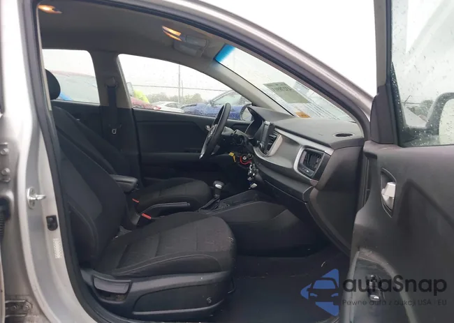 3KPA24AD7LE337249: 43278903