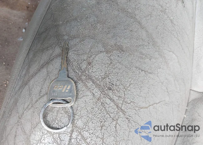 1GNEC16Z74J201619: 43279026