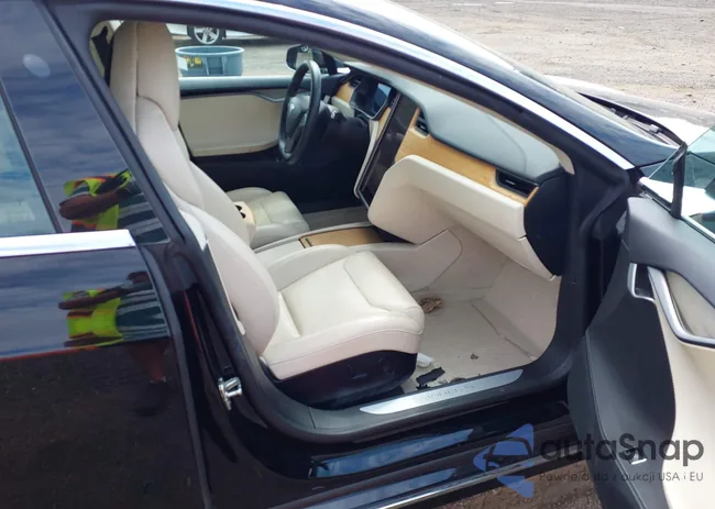 5YJSA1E27JF282954: 43279058