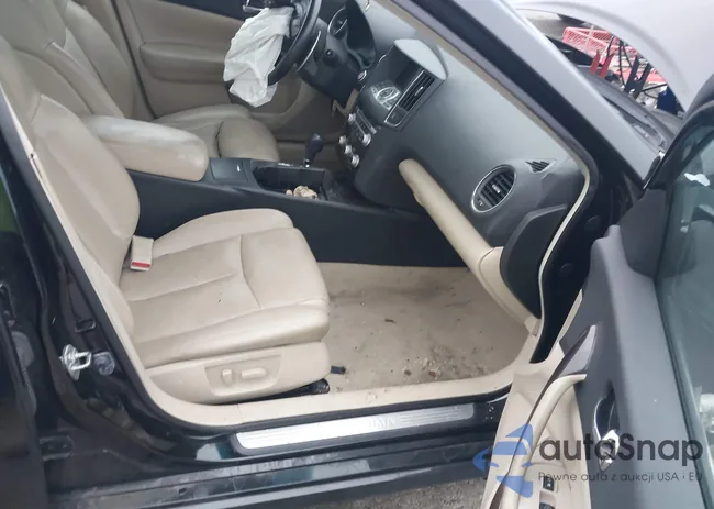 1N4AA5AP6CC834647: 43279279