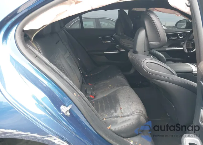 W1KAF4GB8PR139323: 43278551