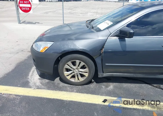 1HGCM56457A194216: 43279796