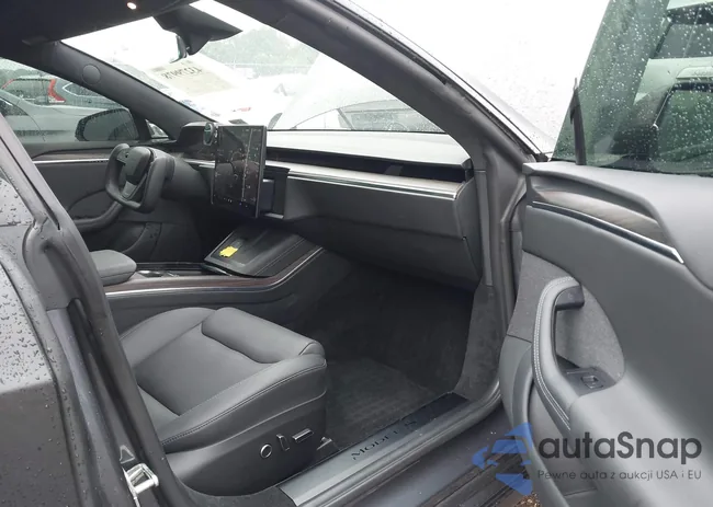 5YJSA1E56NF492686: 43279978