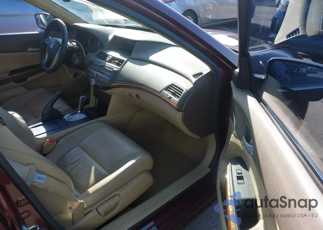 1HGCP2F84AA161384: 43280207