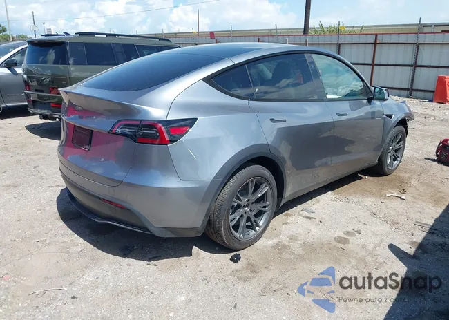 7SAYGDED1RA327121: 43279409