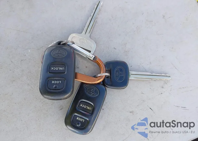 1NXBR38E83Z106429: 43279554