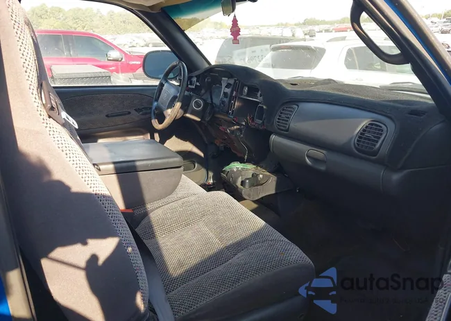 3B7HC13Y61M256174: 43279697