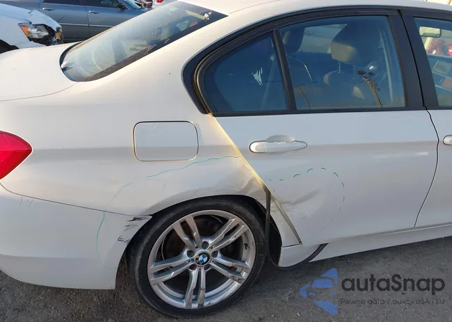 WBA3D3C54EK153662: 43279701