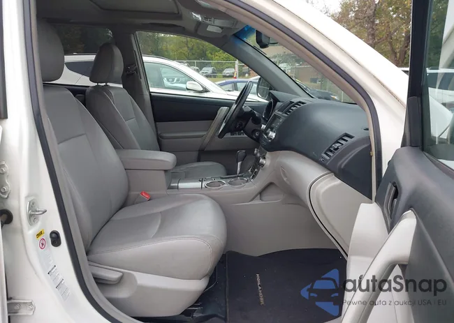 5TDBK3EH4CS108660: 43279703