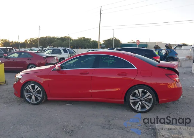 WDDSJ4EB8KN722030: 43279720