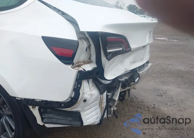 5YJ3E1EB0KF494508: 43280818