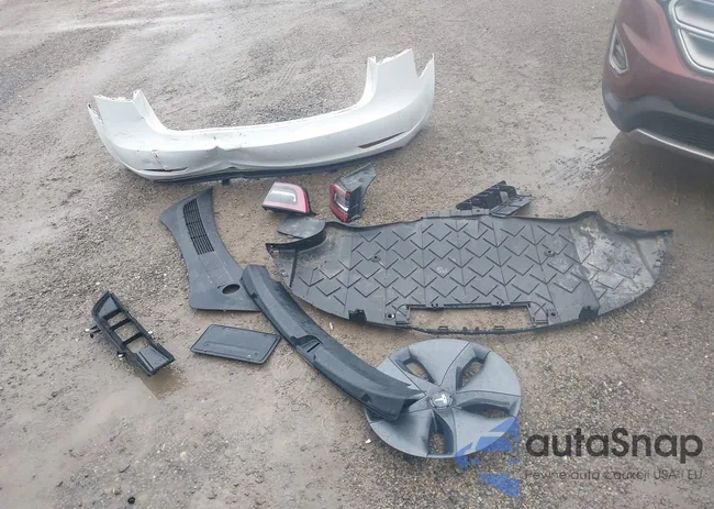 5YJ3E1EB0KF494508: 43280818