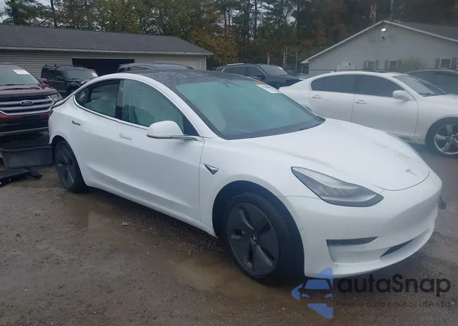 5YJ3E1EB0KF494508: 43280818