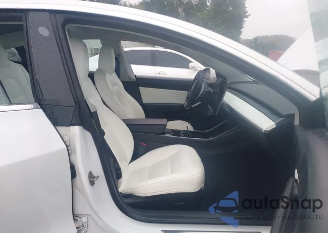 5YJ3E1EB0KF494508: 43280818