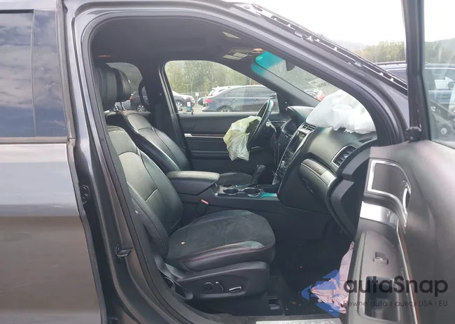 1FM5K8F88HGA06428: 43280886