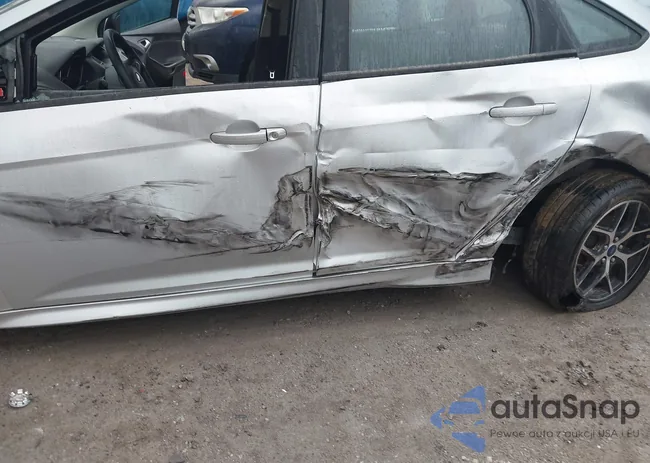 1FADP3F2XFL277789: 43280989