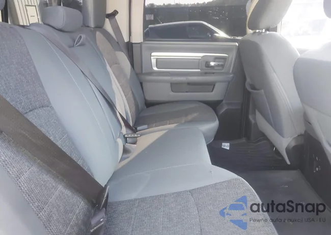 1C6RR7LM5JS335918: 43281007