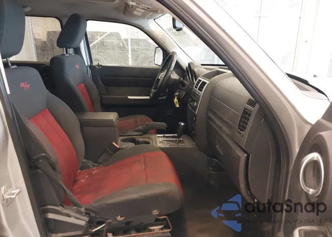 1D8GU58647W607357: 43281252