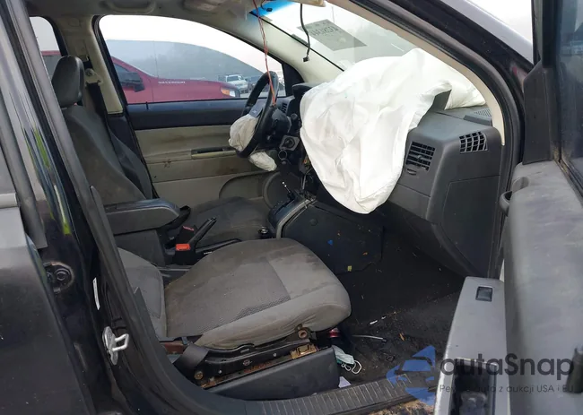 1J8FT47W97D370894: 43281344