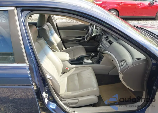 1HGCP2F85AA170708: 43281349