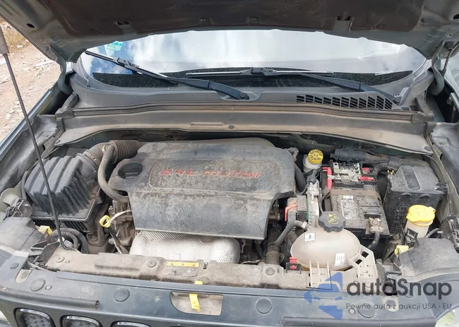 ZACCJBAB5JPJ17958: 43282042